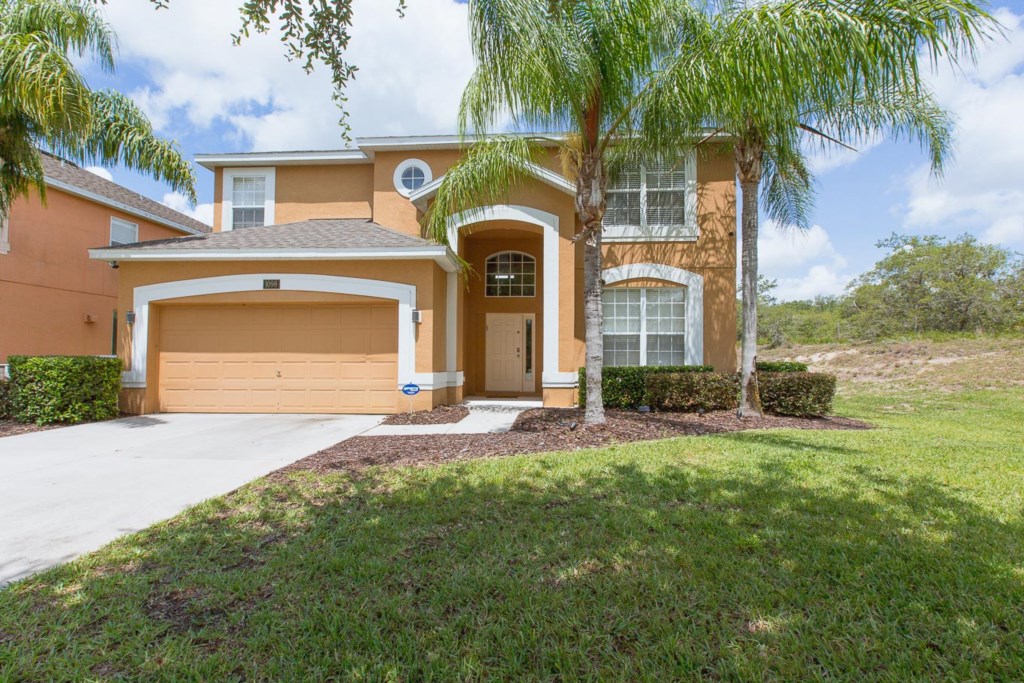 Home ID 1098 Luxurious 5 Bedroom, 4 Bath Watersong Resort Home just